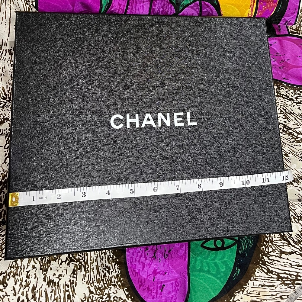 Large multipurpose Box - Picture 2 of 10